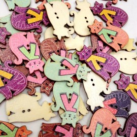 50 Pcs Cute Cat Shaped Animals Wooden Sewing Buttons Two holes Buttons Craft Decoration Materials